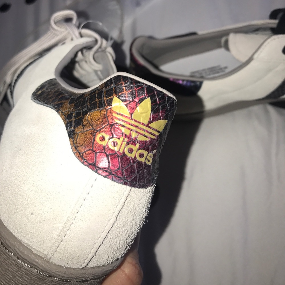 Adidas Shoes 👟 - Picture 3 of 3