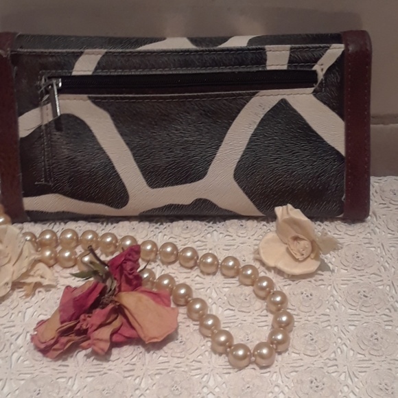 HP Used wallet - Picture 2 of 3