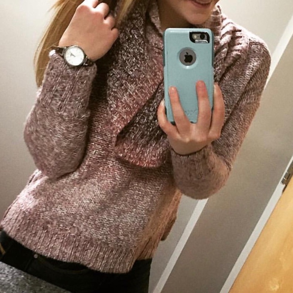 AE Sweater 🤳🏼🤳🏼