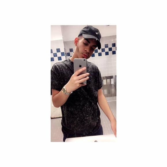 Meet your Posher, William - Picture 1 of 1