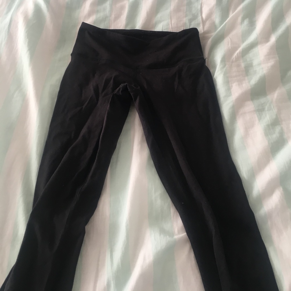 Black lululemon leggings