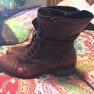Steve Madden trooper boots