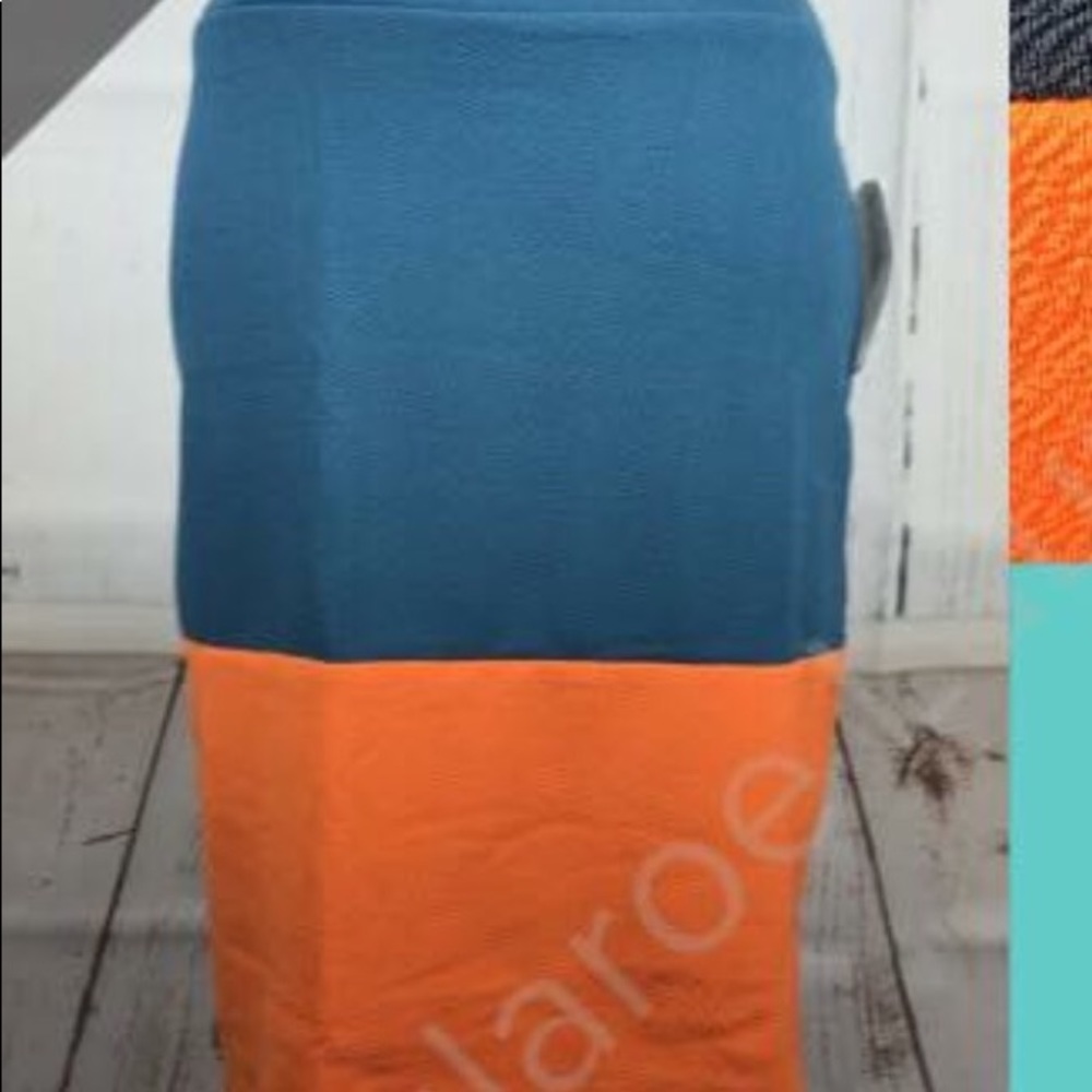 LulaRoe Cassie skirt