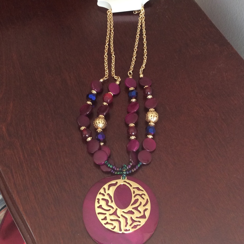 Salei-NWT Fashion necklace