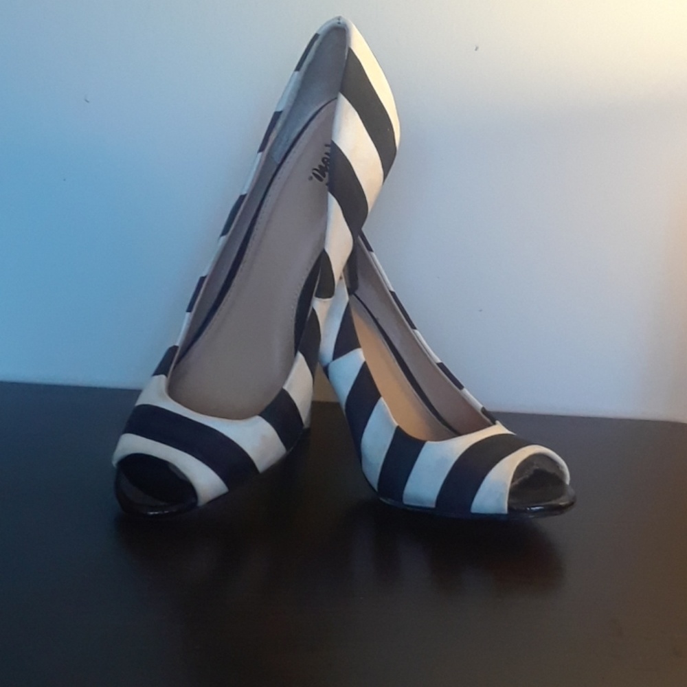 Zebra heels
