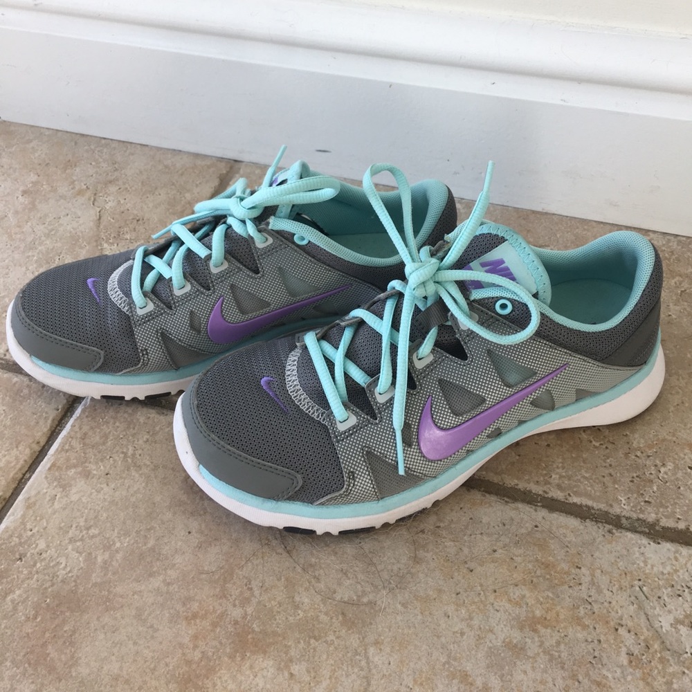 Nike training shoes sz7