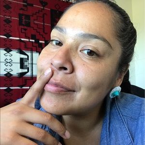 Meet your Posher, Eva