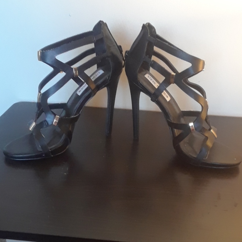 Black heels with  gold