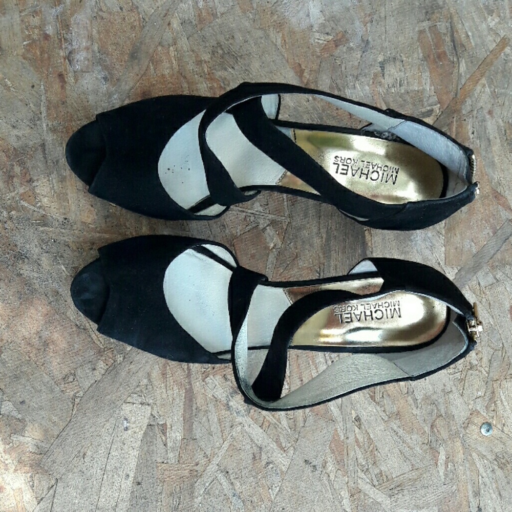 Michael lots suede heels
