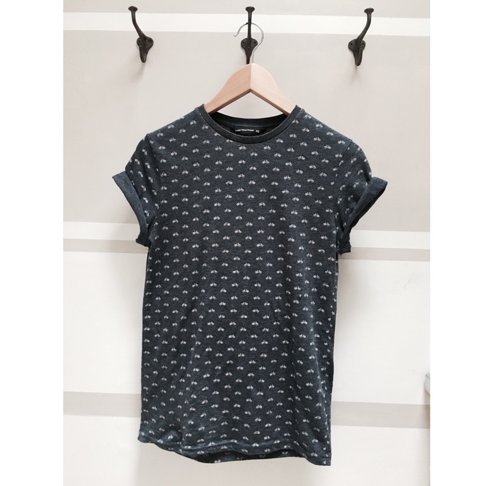 Minimalist Bicycle Pattern T-Shirt