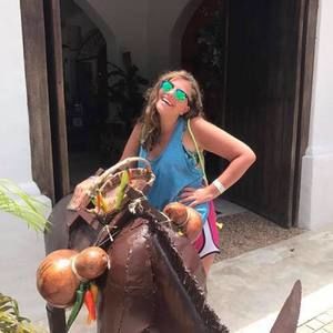 Meet your Posher, Kelsie