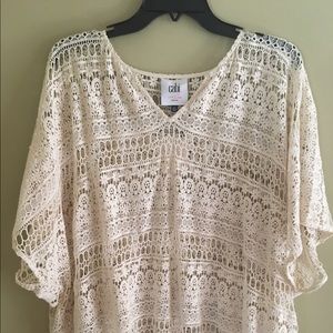 Cabi Capri top never worn .