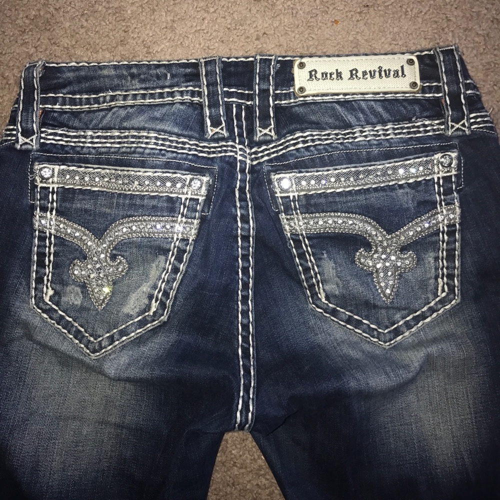 ⭐️ROCK REVIVAL "SHERRY" BOOTCUT JEANS⭐️