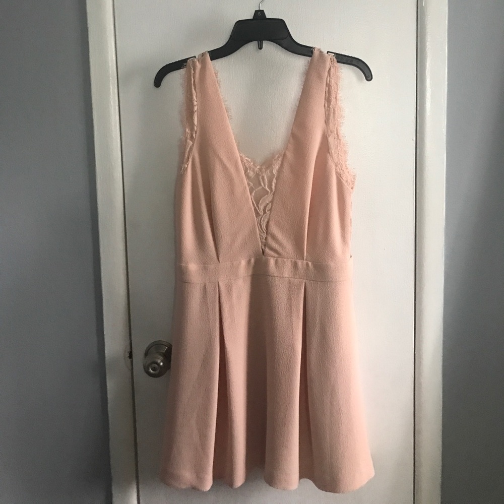 Bcbg size 12 light peach/ish color