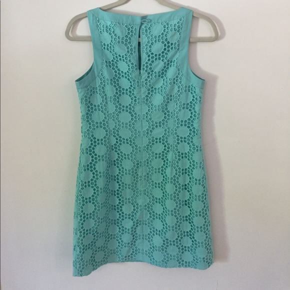 Vineyard Vines Dress - Picture 3 of 4