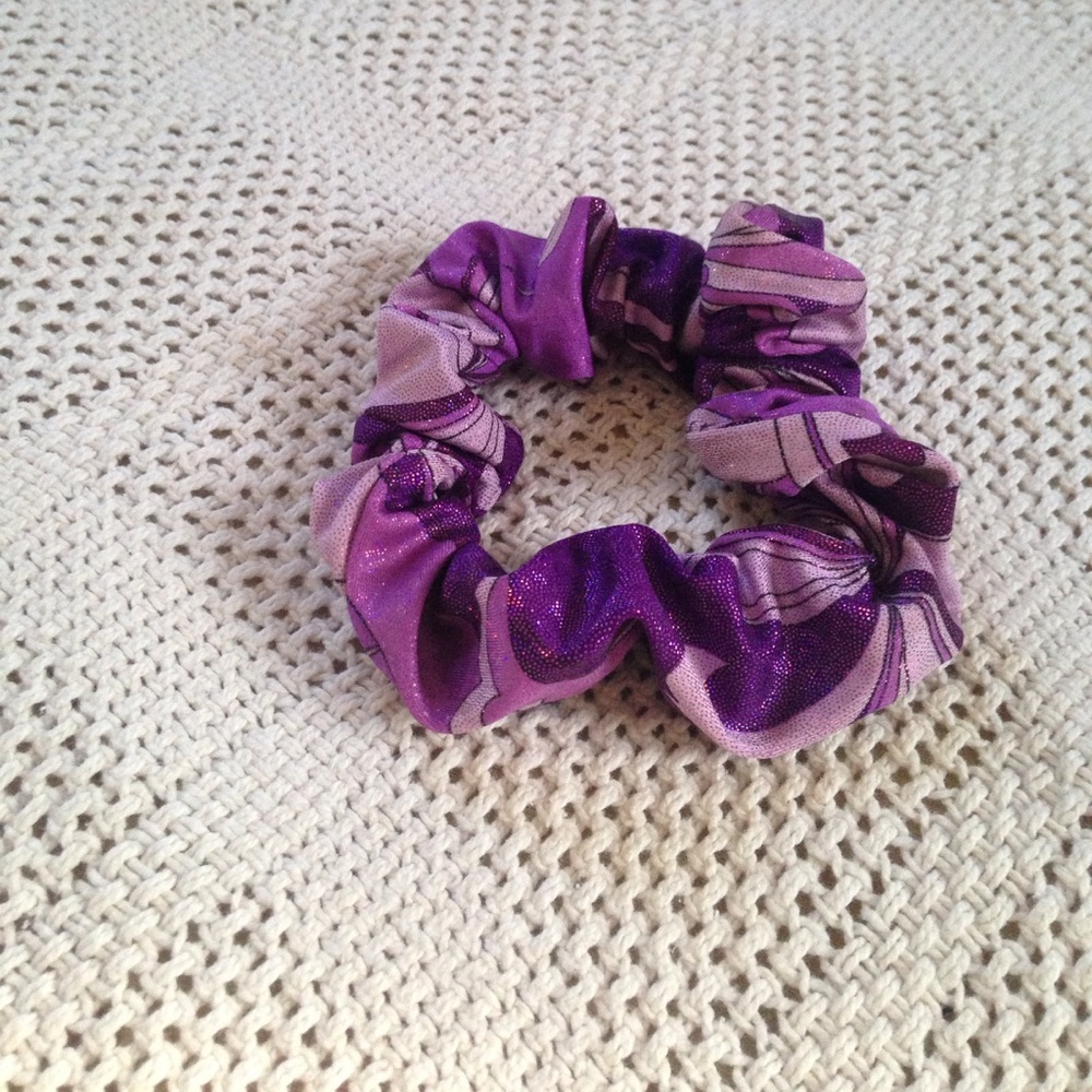 Gymnastics scrunchy
