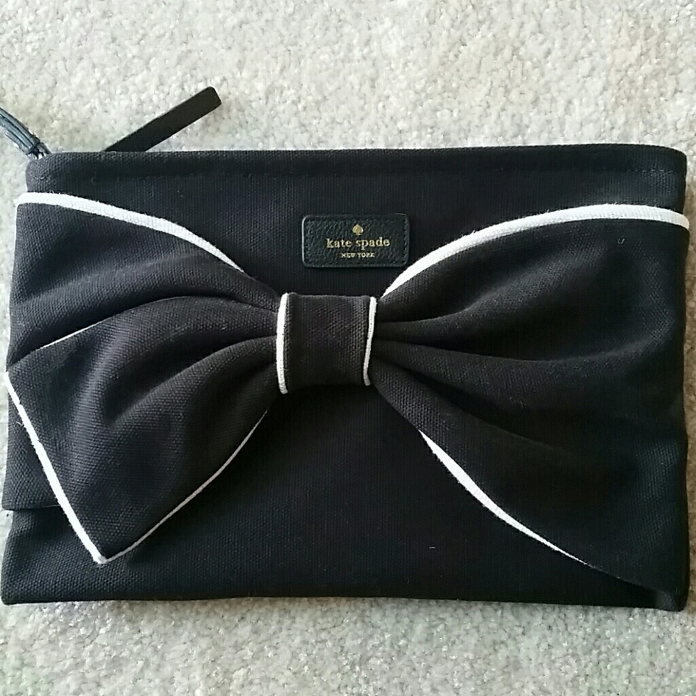 Kate spade on purpose wristlet