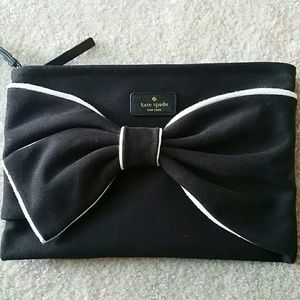 Kate spade on purpose wristlet