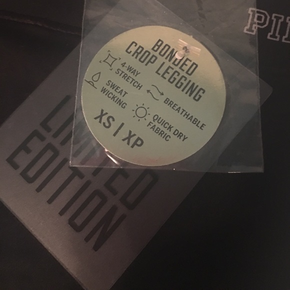 NWT Lmtd. Edition PINK Ultimate Boned Crop Legging - Picture 2 of 4