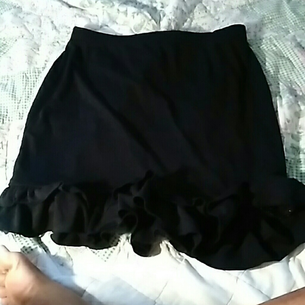 Black skirt🐬