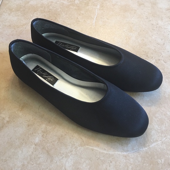Night Life Black Fabric Ballet Flats size 8.5 - Picture 2 of 4