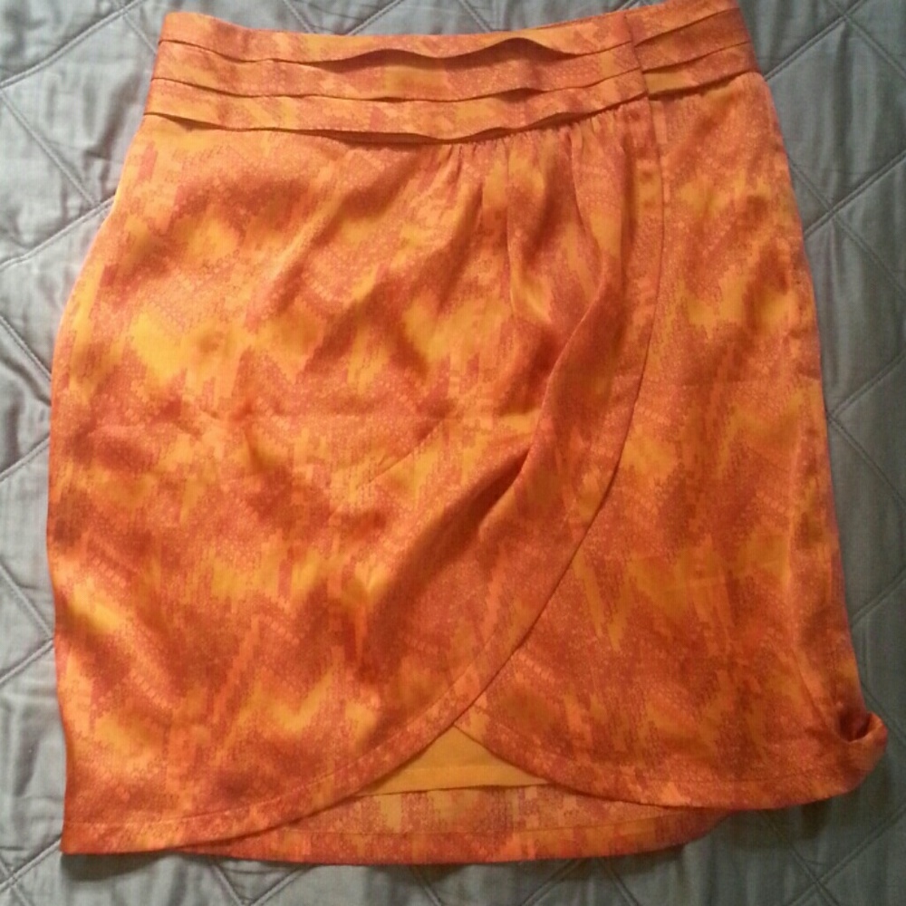 *DONATED!*Forever 21 orange silky skirt