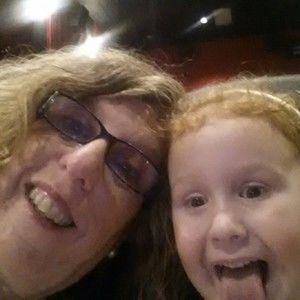 Meet your Posher, Sharon