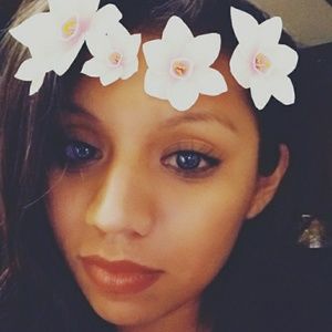 Meet your Posher, Mariza