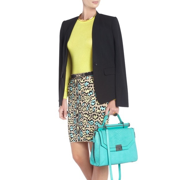 Multi-colored leopard BCBG mini skirt SZ S - Picture 2 of 2