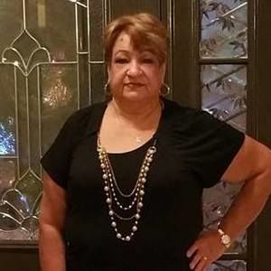 Meet your Posher, Edna