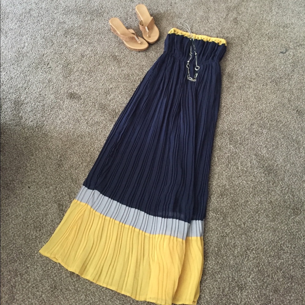 GORGEOUS MAXI 😍