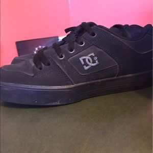 DC shoes