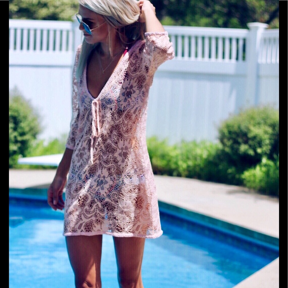 Queen and Pawn - Venus Sheer Lace Coverup Tunic
