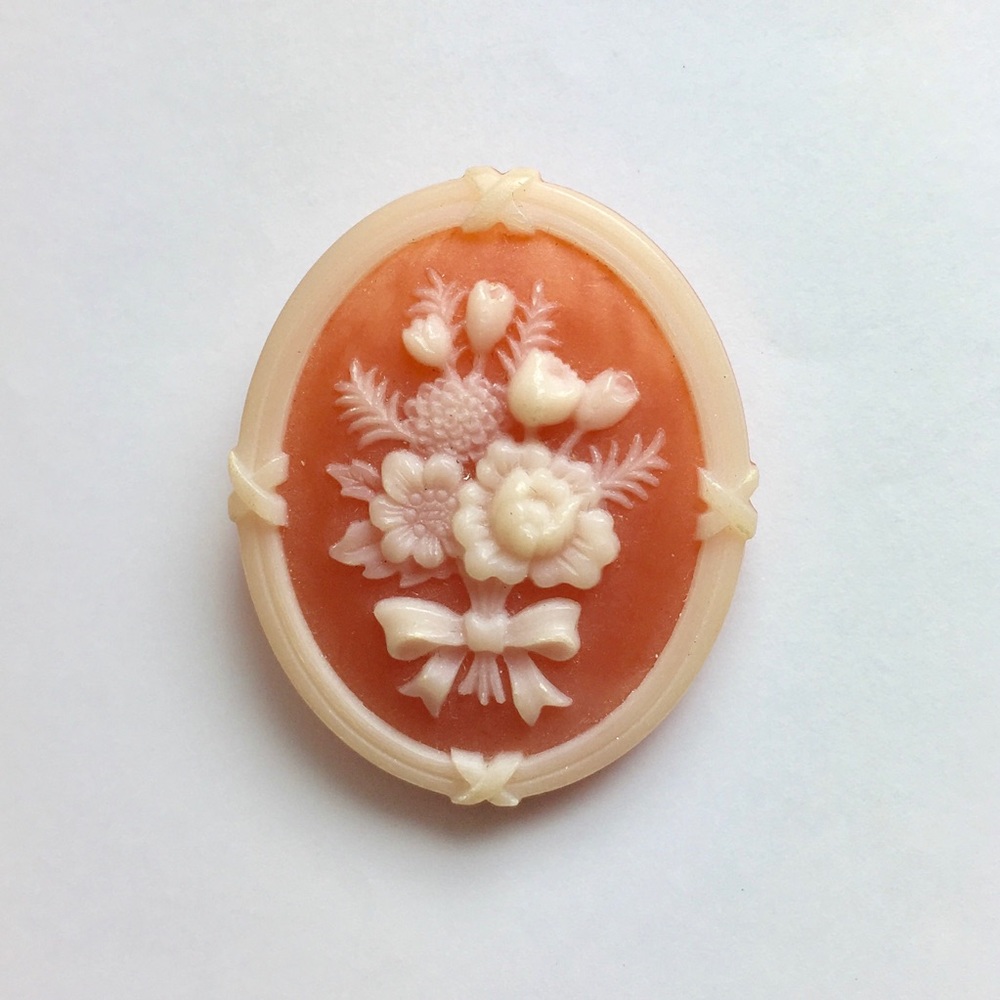 1970s Vintage Avon Cameo Coral Flower Pin Brooch