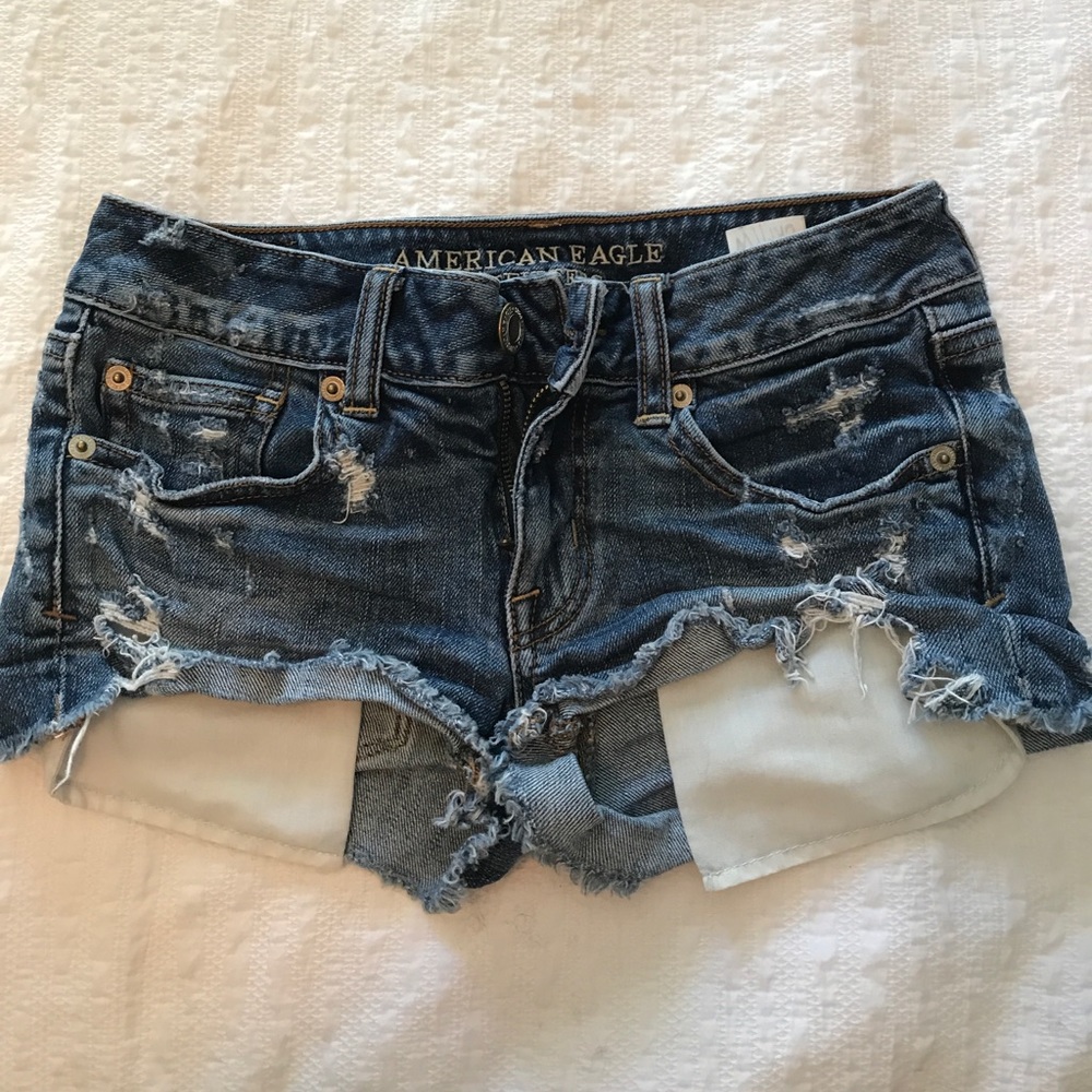 Great distressed denim shorts!