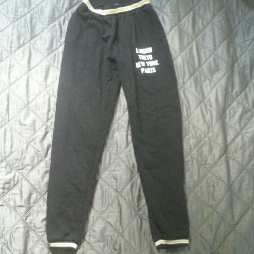 *DONATED!* F21 sweatpants