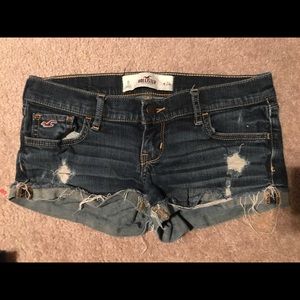 Hollister size 0, 24 waist shorts.