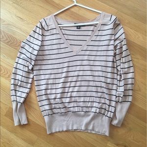 DKNY SWEATER