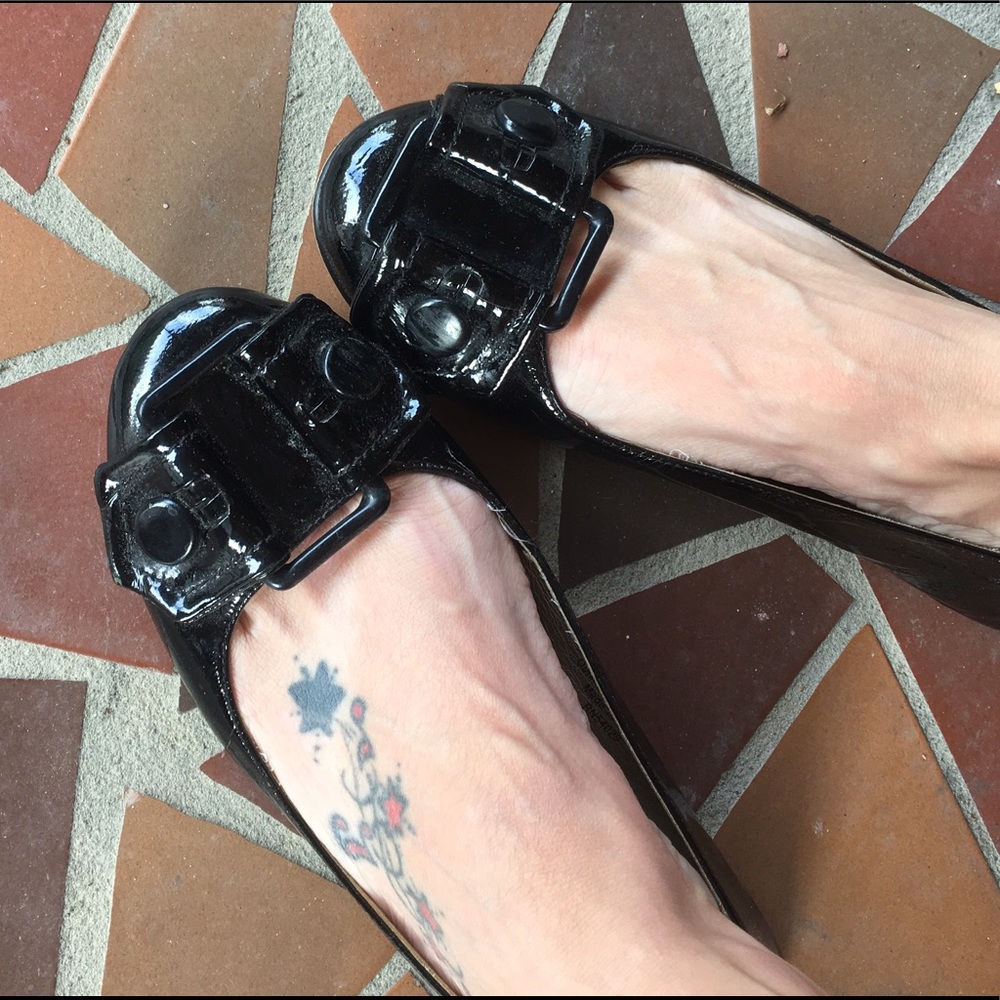 Banana republic black patent ballet flats