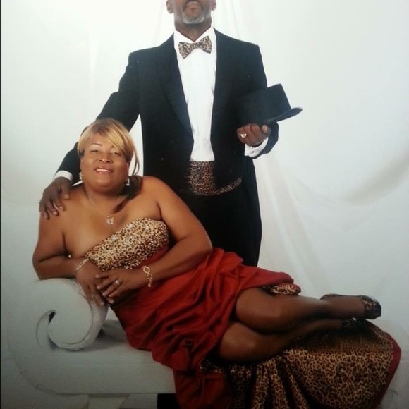 Dress - Picture 5 of 6