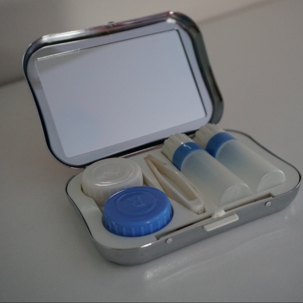 Travel Contact Lens Kit