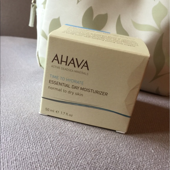 Other - Ahava essential day moisturizer
