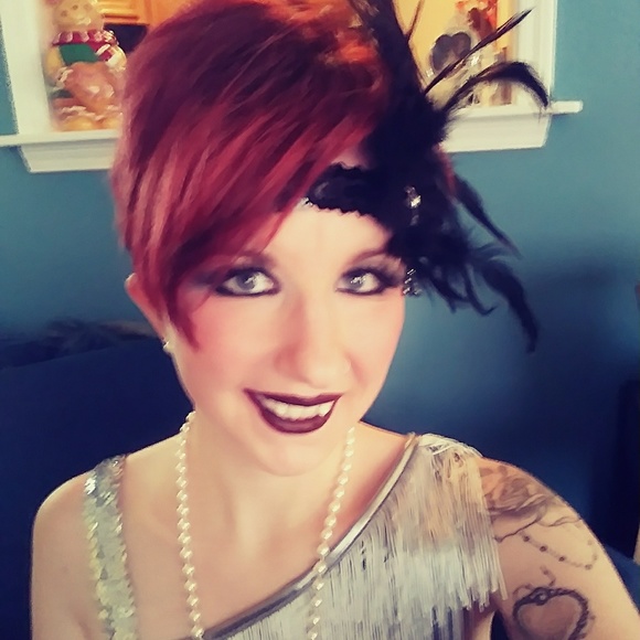 Meet your Posher, Lindsey - Picture 2 of 4