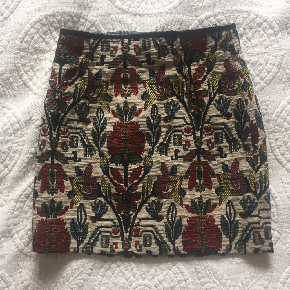 Jacquard pencil skirt