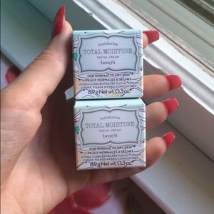 X2 Benefit Total Moisture Facial Creams
