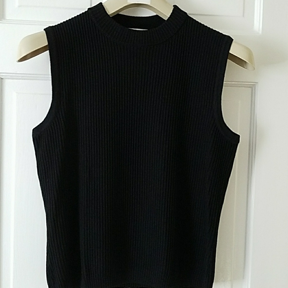 NWT St. John Top