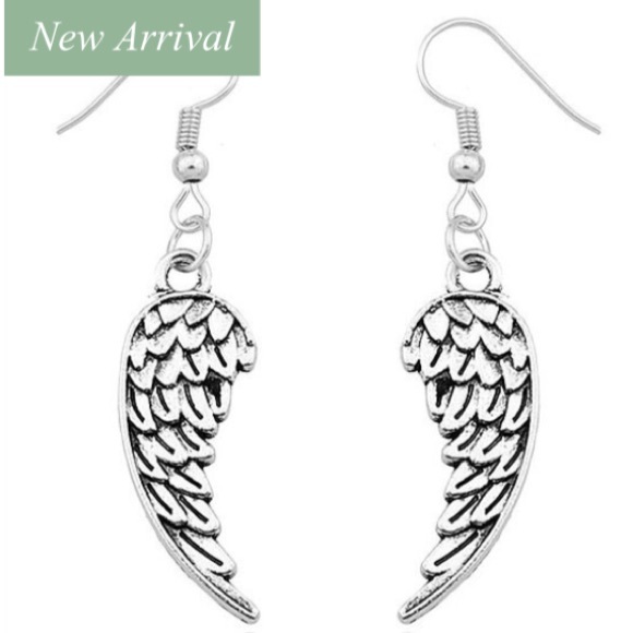 Queen Angel Jewelry - 🌸 Angel wing earrings