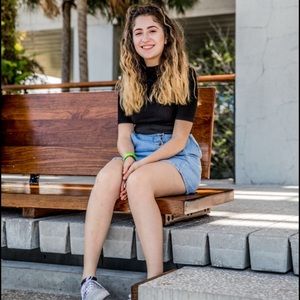 Meet your Posher, Natalie