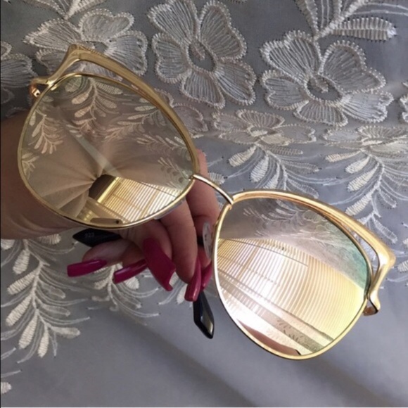 🍧Pink Shiver🍧 Mirror Cat-Eye Sunglasses - Picture 1 of 4