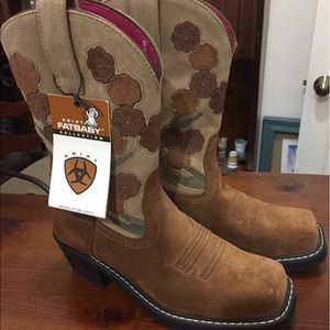 Ariat fat baby boots bnwt